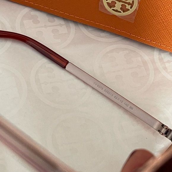 New tory Burch sunglasses 😍 rosegold - Picture 5 of 7